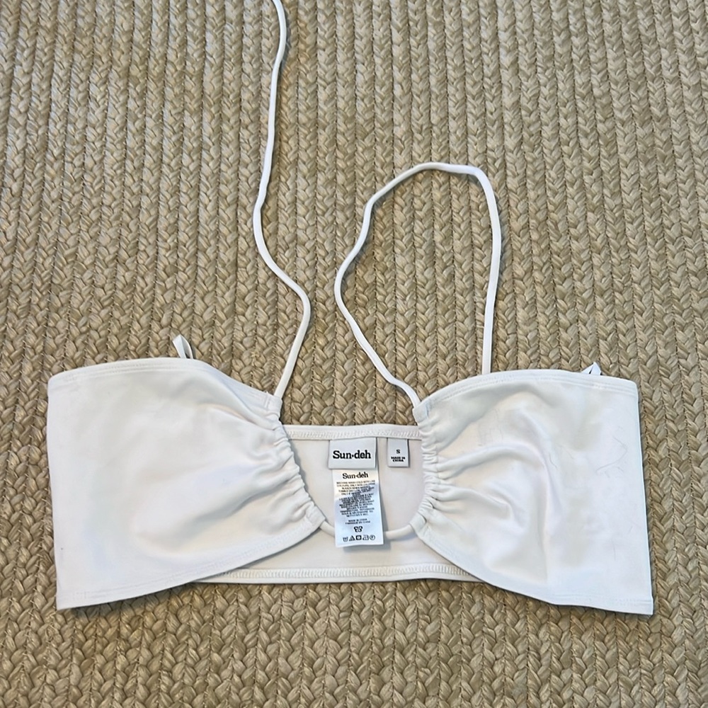 Aritzia Sun•deh Top